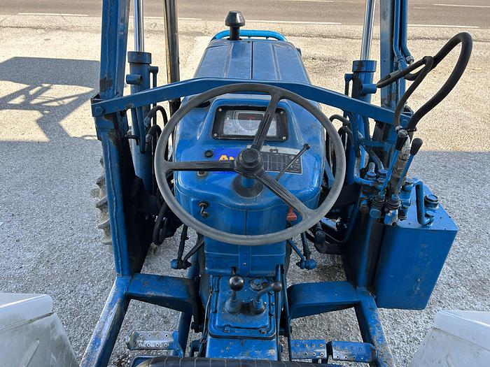 Usato Ford 2600 caricatore-idroguida- CV 45-3 cilindri