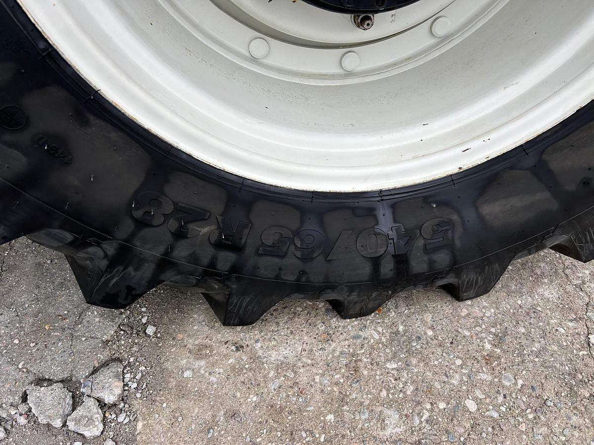 Usato New Holland T 7.210- soll. e PTO anteriori