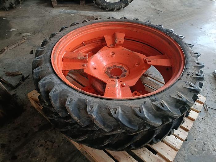 Usato Gomme varie con cerchio o senza