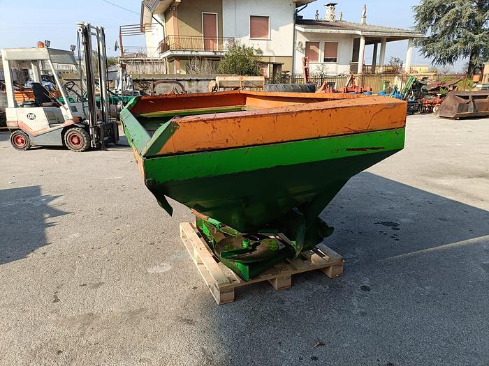 Usato Spandiconcime Amazone a doppio girante senza ventole