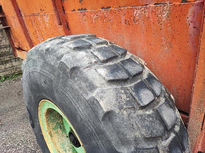 Usato Spandiletame Bossini lunghezza pianale 5,30