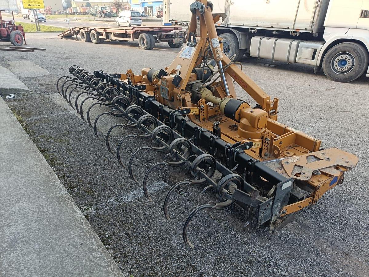 Usato erpice rotante Alpego con rullo dentato da 4m 
