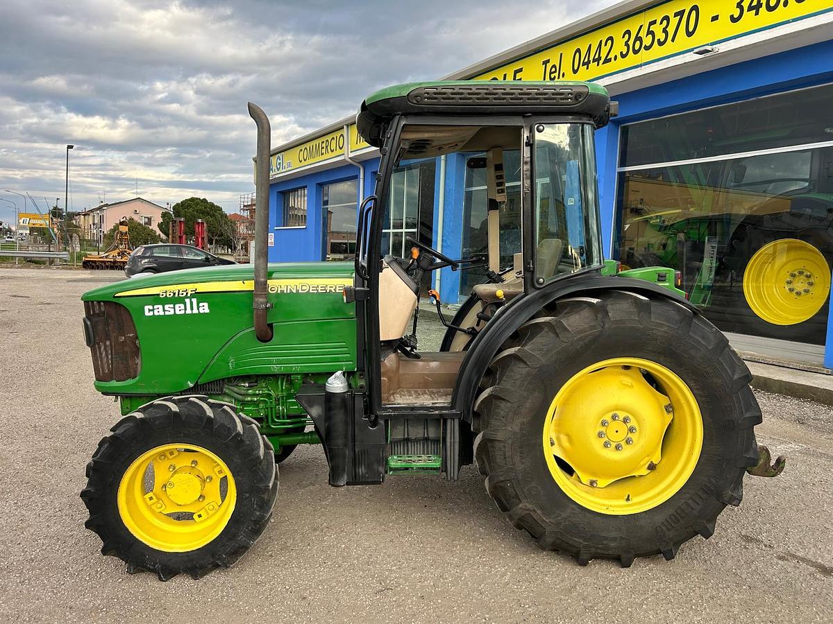 Usato john deere 5615 F-frutteto e vigneto- freni ad olio