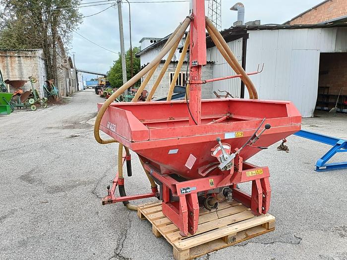 Usato Spandiconcime Kuhn a doppio girante