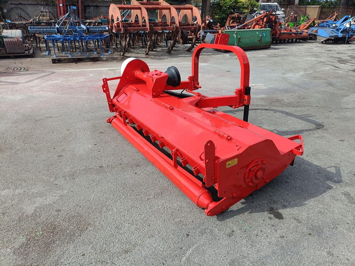 Usato trincia Faustini a mazze da 2m