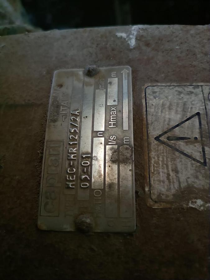 Usato gruppo motopompa con motore da camion 6 cilindri