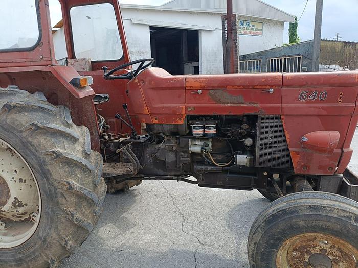 Usato Fiat 640- 4 distributori idraulici
