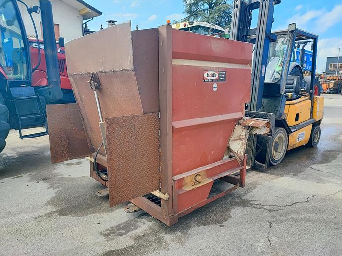 Usato Spanditrucioli Bravo-Bicieffe 3 m3