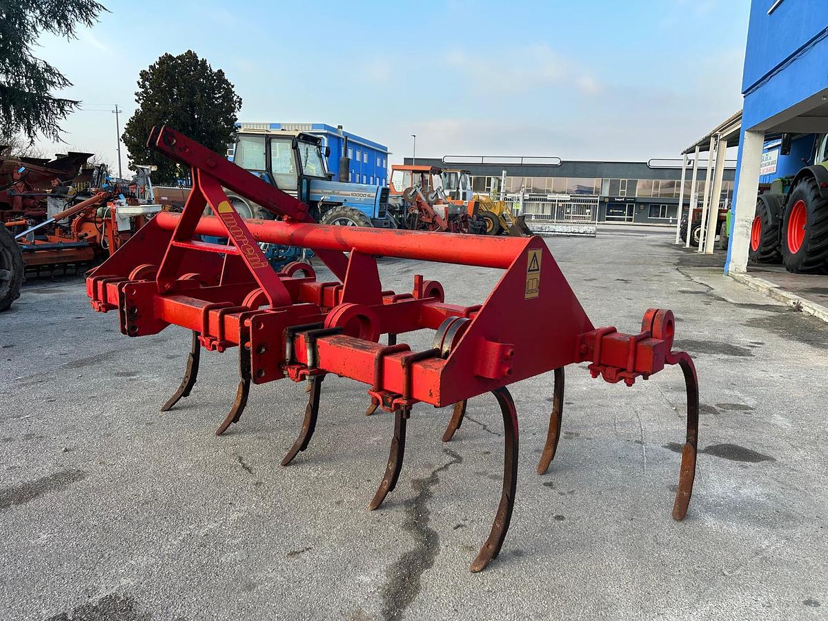 Usato ripuntatore preparatore Moreni mod. 3000 a 11 ancore