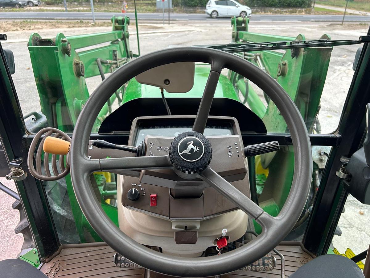 Usato John Deere 5820 caricatore JD631