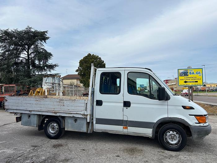 Usato Iveco Daily 29L9 con cabina doppia