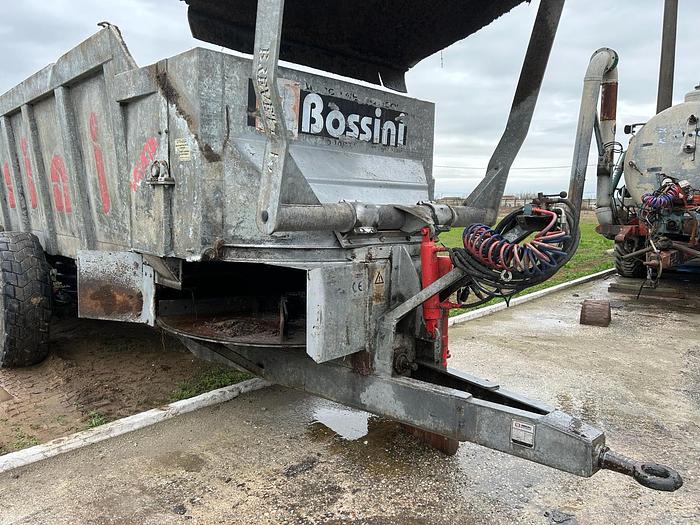 Usato Spandiletame Bossini SB200 a 3 assi- zincato