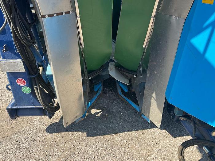 Usato Vendemmiatrice trainata New Holland braud TB 15