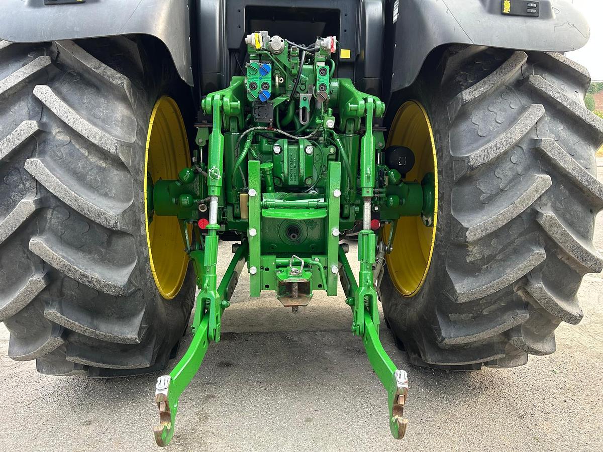 Usato John Deere 6150 R- freni aria e olio 200q- caricatore JD
