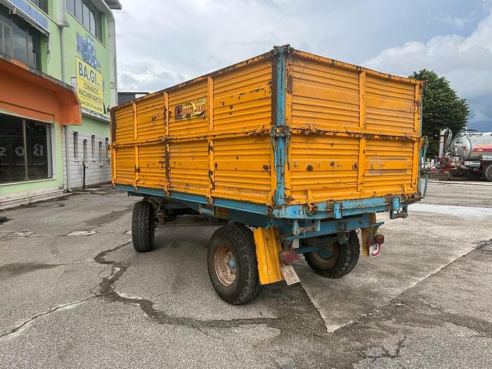 Usato Rimorchio agricolo Carraro ribaltabile trilaterale