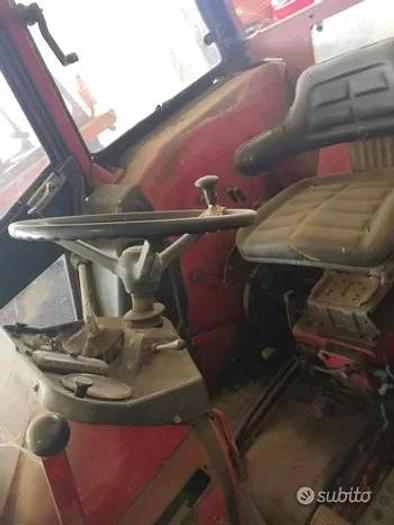 Usato International 644