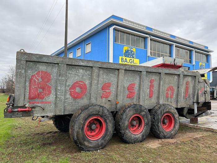 Usato Spandiletame Bossini SB200 a 3 assi- zincato