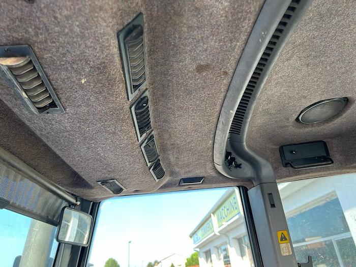 Usato New Holland 8770- CV 190- anno 2001