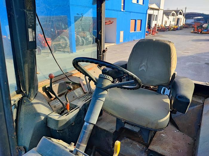 Usato John Deere 4240 DT - CV 130 - cabina con clima