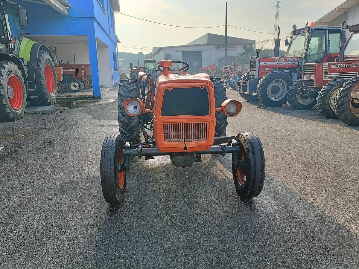 Usato fiat 415 con scalzatore interfilare o lametta per vigneto