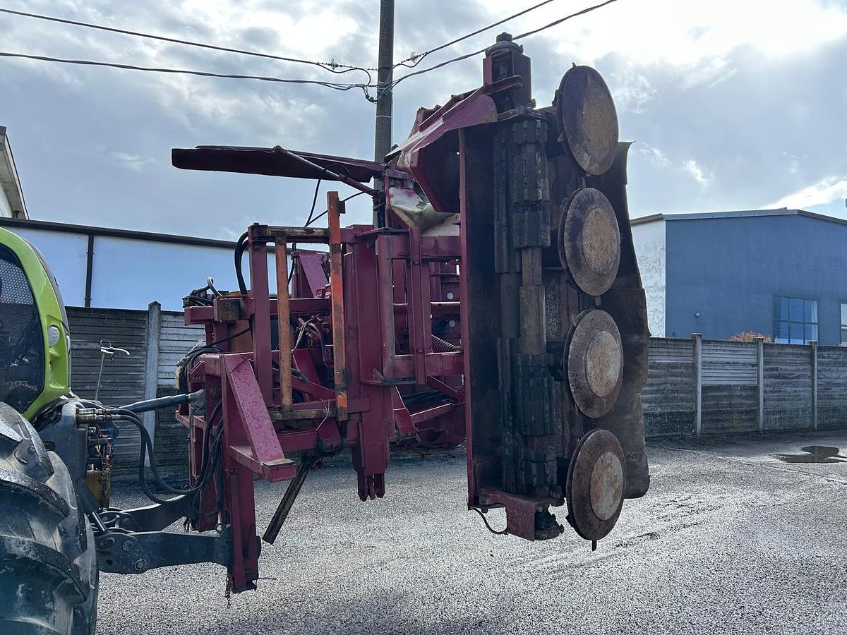 Usato Falciacondizionatrice 8 dischi- tutta idraulica- da 5m