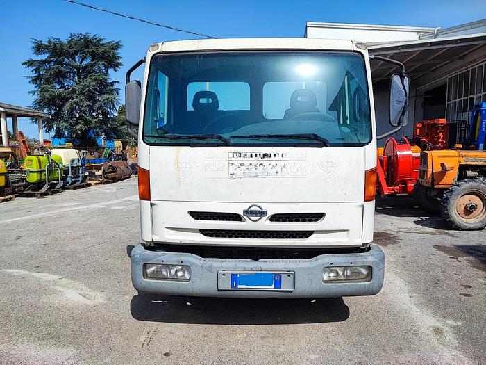 Usato Autocarro Nissan Atleon 120.3