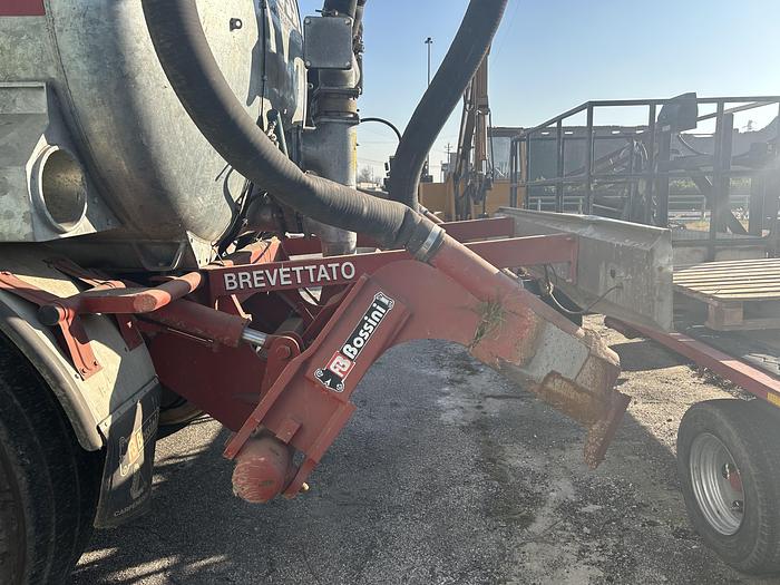 Usato Botte Bossini CB200H ovale- 3 assi- capacità 200q