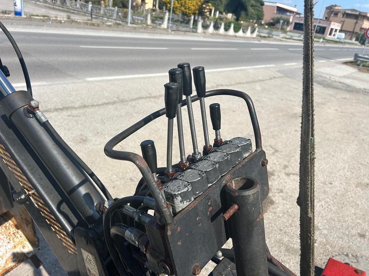 Usato escavatore per trattore agricolo con attacco al 3 punto