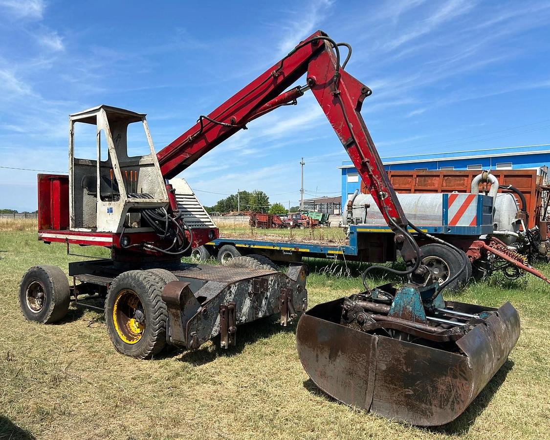 Usato Caricatore semovente multiuso Solmec