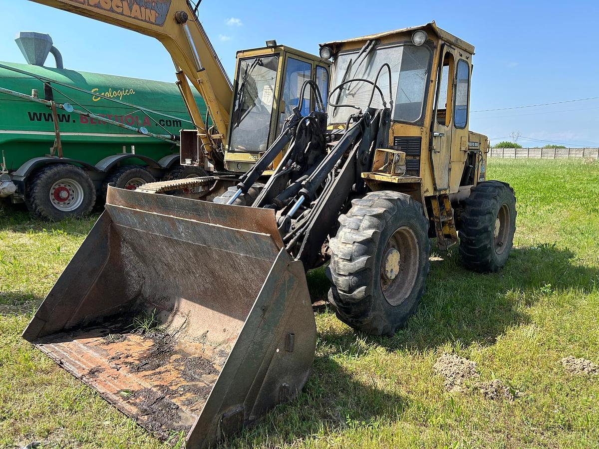 Usato Pala Gommata Snodata Volvo BM 4200