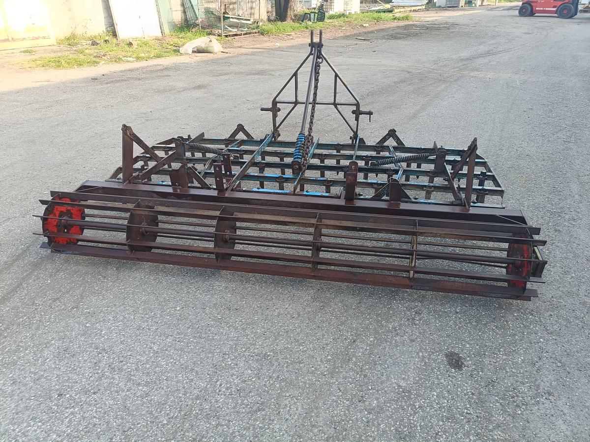 Usato erpice a denti fissi Marolin con rullo da 2,40m