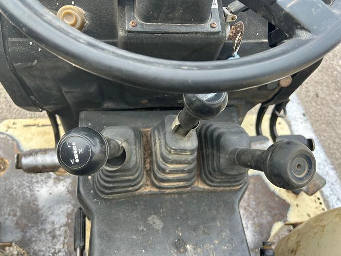 Usato Lamborghini 775 frutteto con arco di protezione 