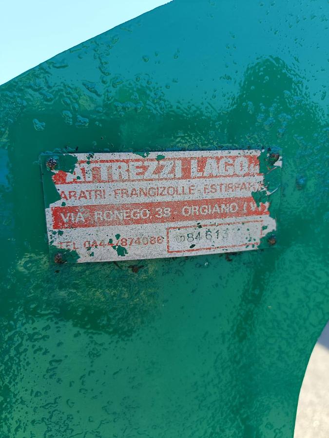 Usato aratro monovomere voltaorecchio Lago tutto idraulico