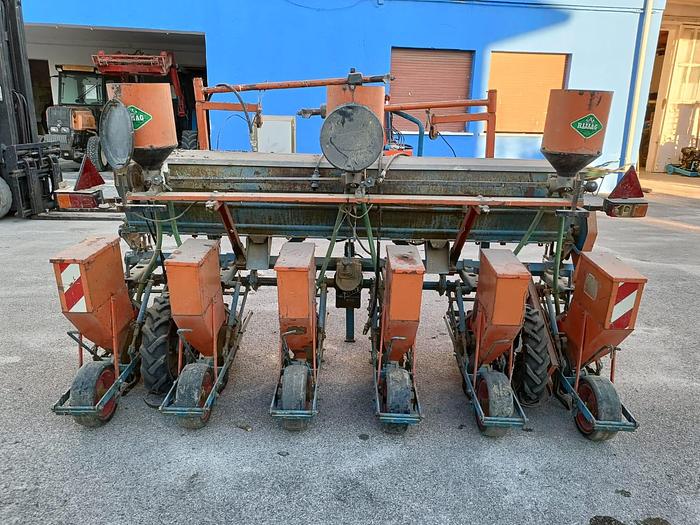 Usato Seminatrice a 6 file da soia marca OMS