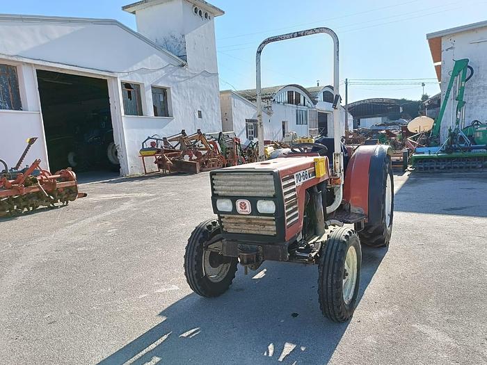 Usato Fiat 70-66 con arco di protezione abbattibile