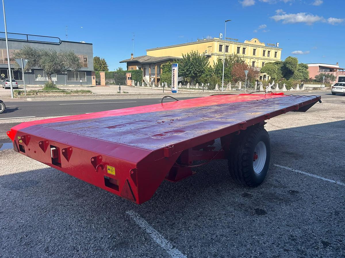 Usato Pianale ad un asse Menci 50 quintali