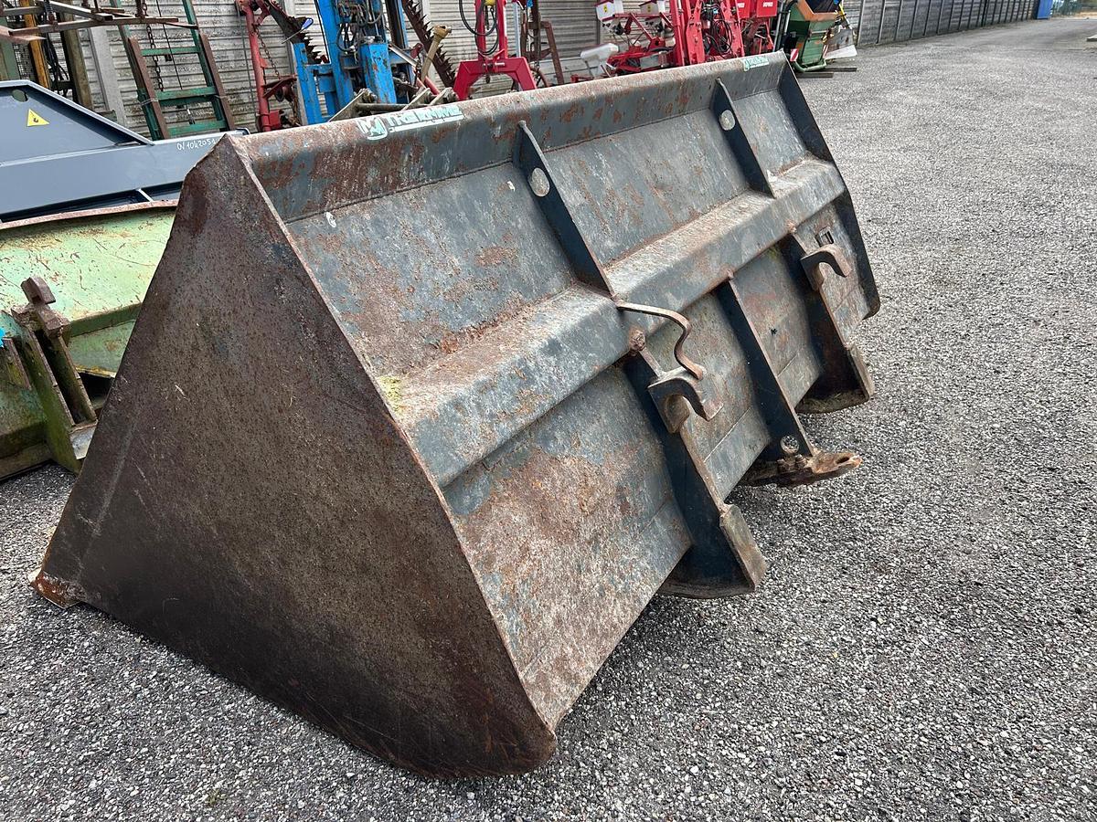 Usato Benna cereali Tre emme per telescopico Merlo da 2,40m 