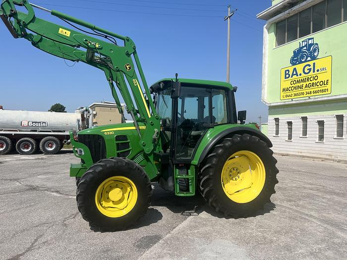 Usato John Deere 6330 caricat.JD 653-ore 4411-anno 2009