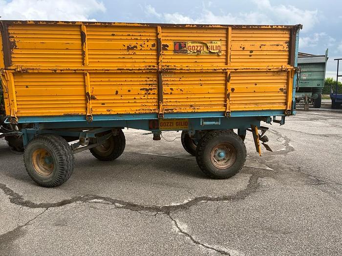 Usato Rimorchio agricolo Carraro ribaltabile trilaterale