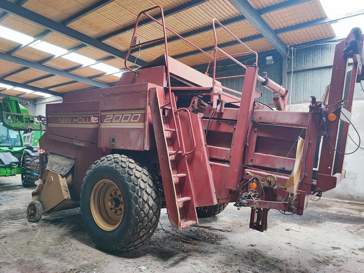 Usato Pressa quadra New Holland 2000 - 120x90