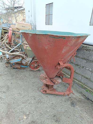 Usato Spandiconcime vari