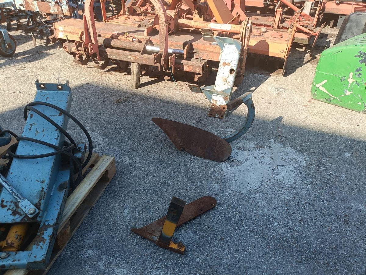 Usato Scalzatore ventrale Charrier a vomere