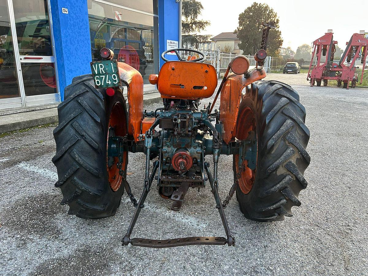 Usato Fiat 415 con barra falciante