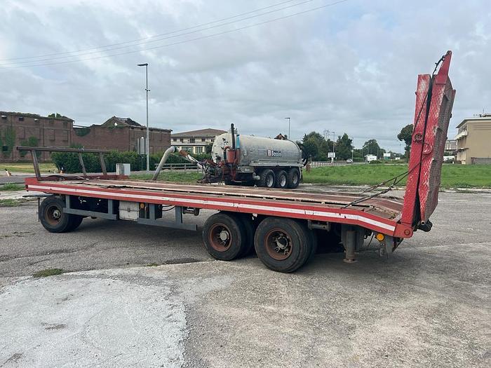 Usato Pianale agricolo 3 assi Bertoja- portata 165q