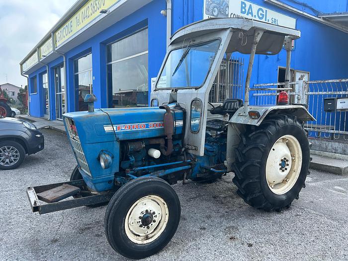 Usato Ford 3000 con tettuccio
