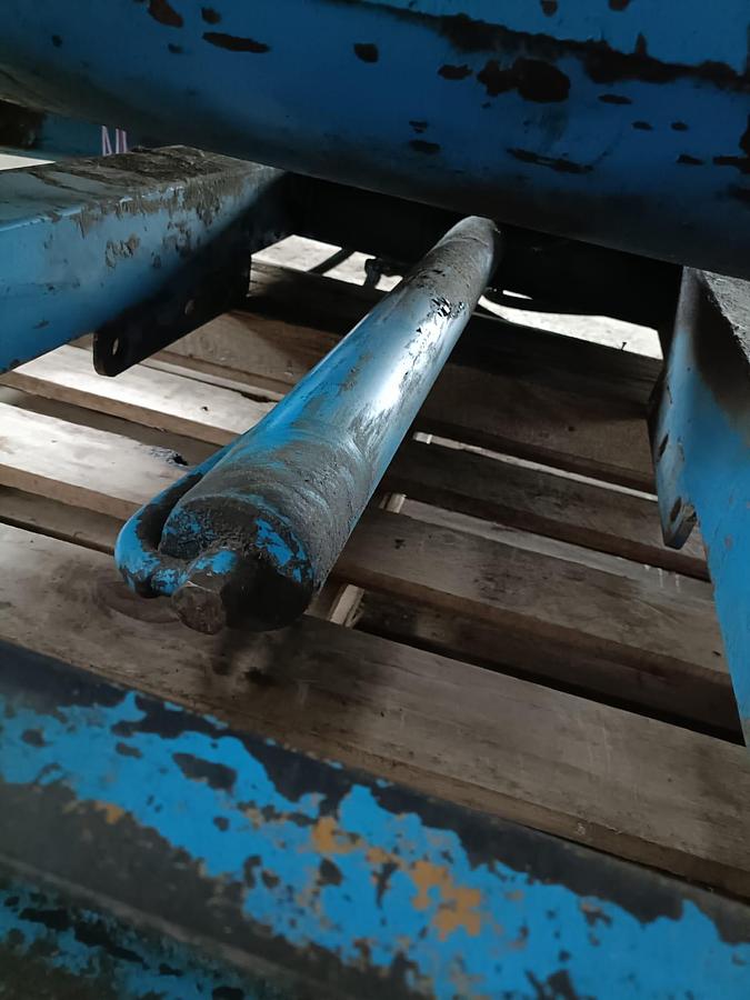 Usato muletto-vasca per uva-ecc Berti idraulica