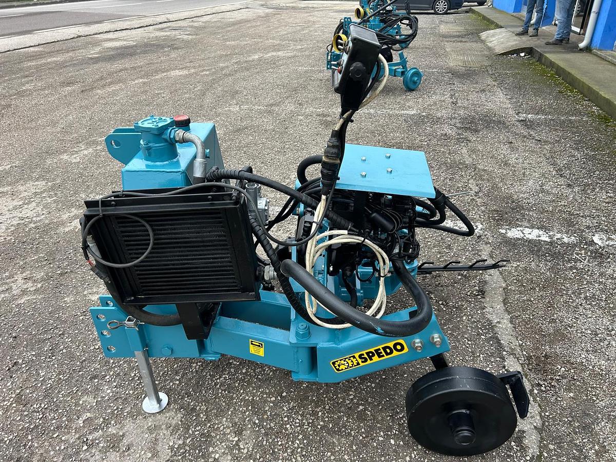 Usato scalzatore porta attrezzi interfilare Spedo con lametta