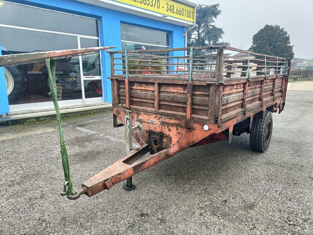 Usato spandiletame da vigneto o frutteto Setti- targa e libretto