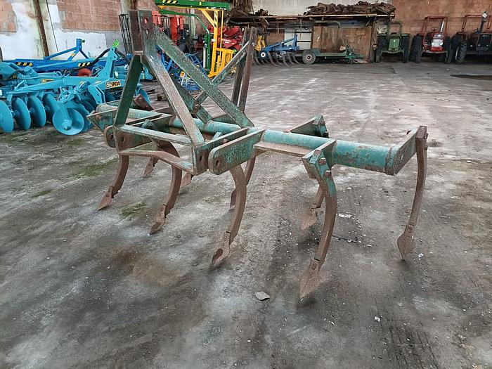 Usato Estirpatore da 2,50m a 9 ancore