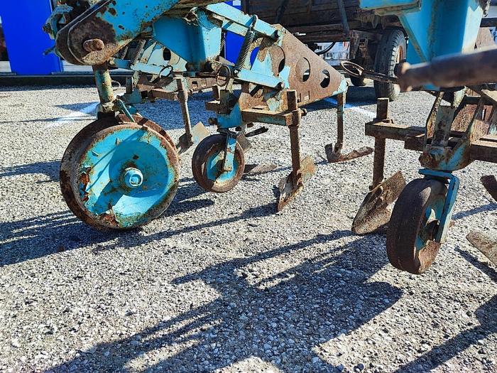 Usato Sarchiatrice meccanica pieghevole Spedo 5 file